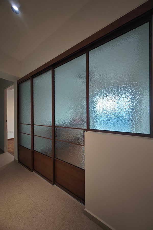 sliding doors frosted glass